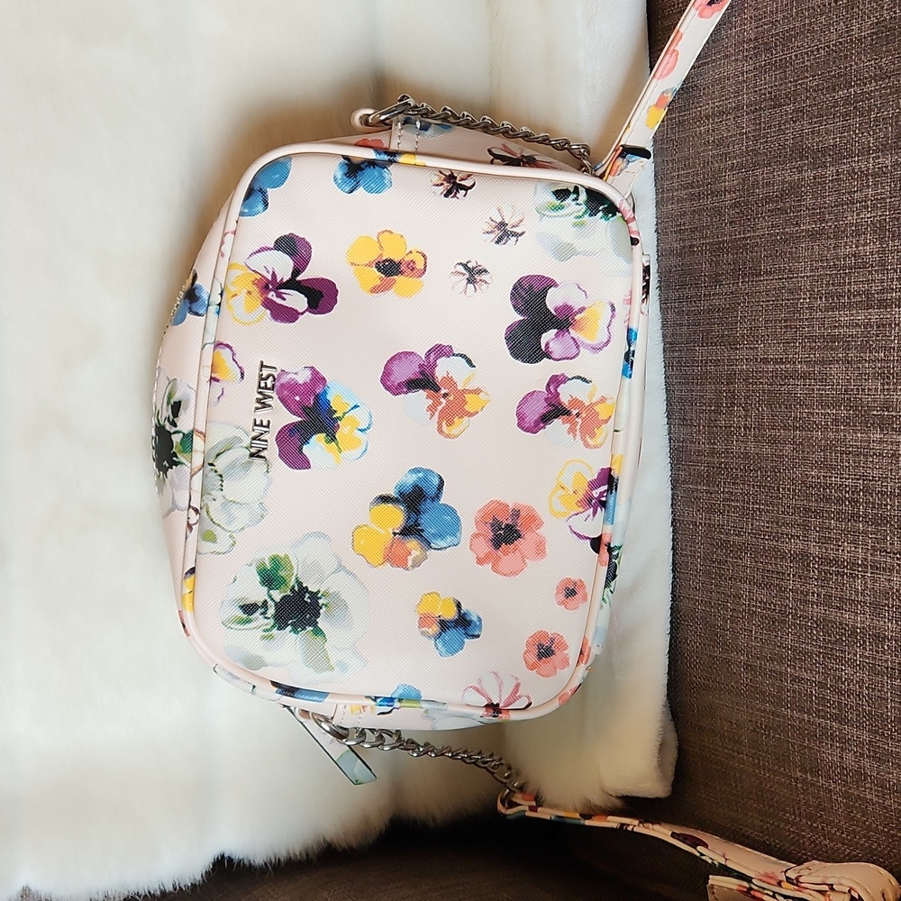 Nine West floral crossbody purse